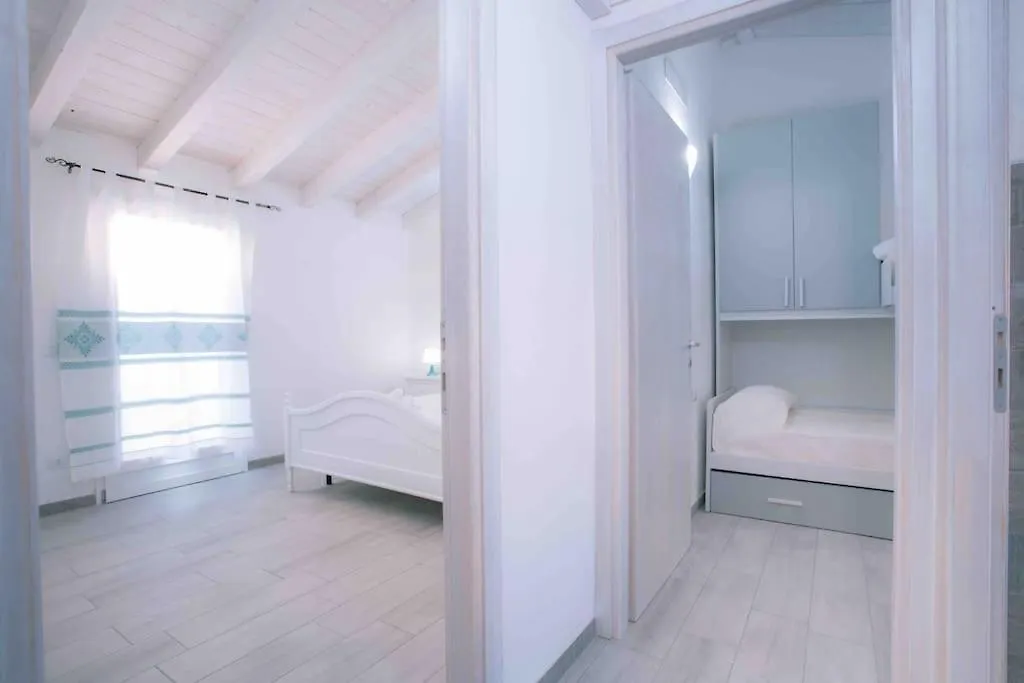 Seaside Villa 2Br-1Ba. 7 Min Walk To The Beach La Caletta 0*,  Italy